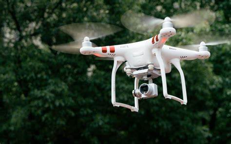 5G網(wǎng)聯(lián)無人機(jī)騰飛！為生產(chǎn)生活插上&ldquo;智慧翅膀&rdquo;